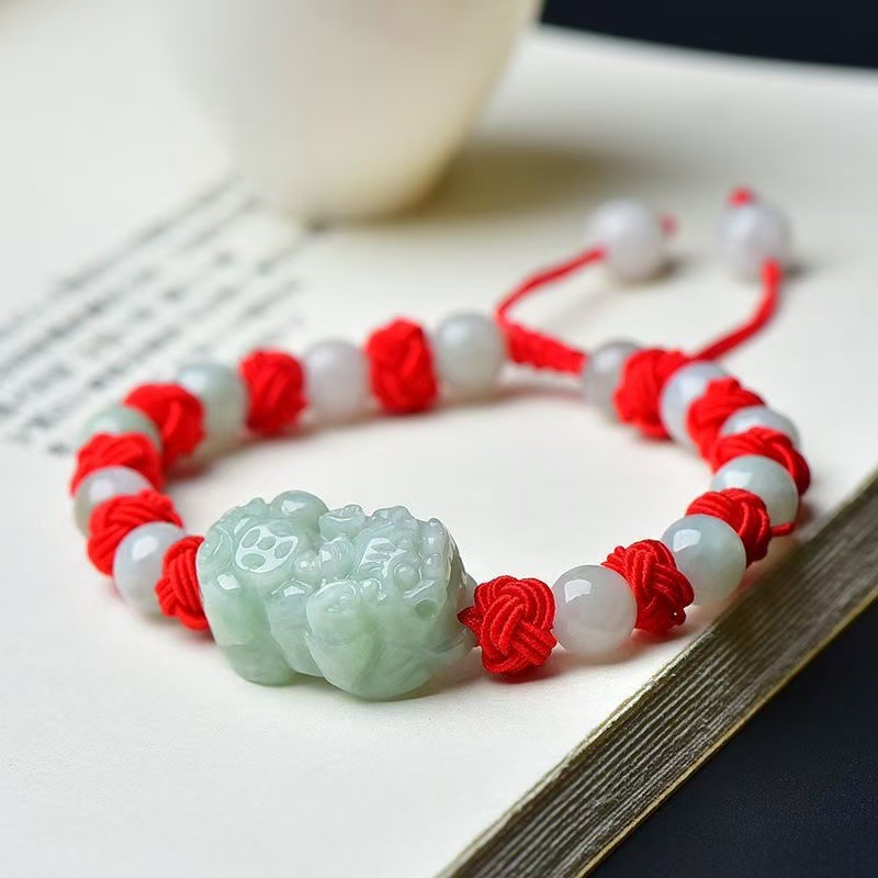 Natürliches burmesisches Jadei – Bracelets Bewertung und Preis